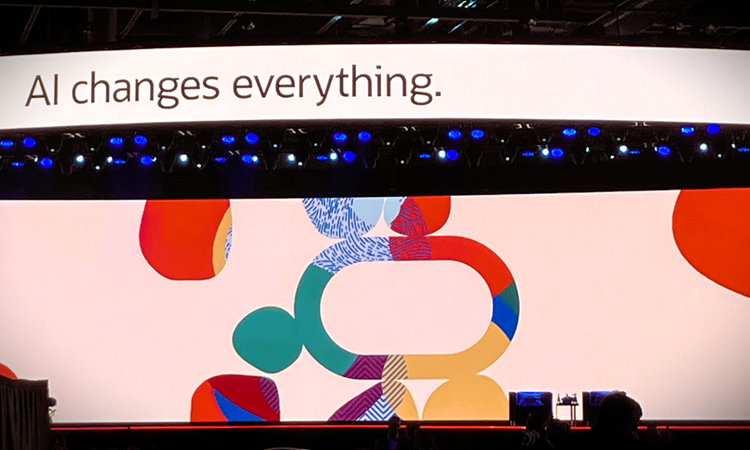 Oracle AI World 2025のキーメッセージ「AI changes everything（AIがすべてを変える）」